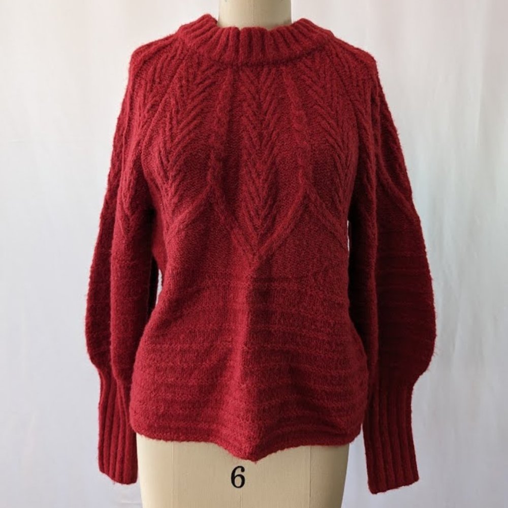 Women's Universal Thread Crew Neck Cable Knit Sweater Size XS Pullover Red NEW